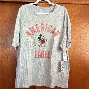 NWT Men’s Disney x AE Gray T-Shirt